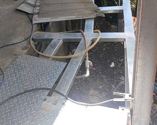 新竹露台大改造, 新竹露台裝修, 新竹露台翻新, 新竹陽台裝修, 新竹陽台翻新, 新竹露台外推, 新竹露台設計, 新竹地面水平平台架設, 新竹門口地面平台施作, 新竹地板墊高平台, 新竹花紋鋼板, 新竹鐵工, 新竹鐵件製作