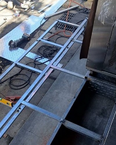 新竹戶外平台搭建, 新竹地面水平平台架設, 新竹門口地面平台施作, 新竹地板墊高平台, 新竹花紋鋼板, 新竹鐵工, 新竹鐵件製作