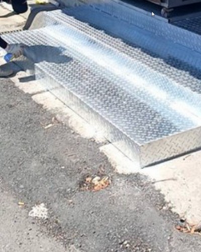 新竹戶外平台搭建, 新竹瑞穗鄉地面水平平台架設, 新竹瑞穗鄉門口地面平台施作, 新竹瑞穗鄉地板墊高平台, 新竹瑞穗鄉花紋鋼板, 新竹瑞穗鄉鐵工, 新竹瑞穗鄉鐵件製作