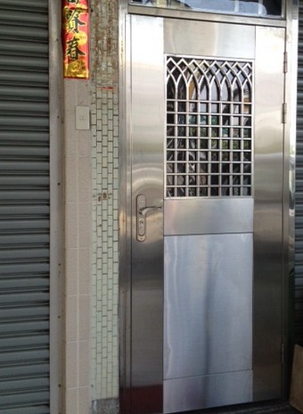 新竹鐵工師傅, 新竹不銹鋼門安裝, 新竹白鐵防盜門, 新竹頂樓白鐵門, 新竹不銹鋼圍欄, 新竹不鏽鋼圍欄圍