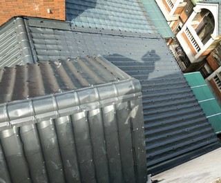 新竹琉璃鋼瓦施工, 新竹琉璃鋼瓦屋頂, 新竹鋼瓦浪板, 新竹鐵皮屋頂, 新竹浪板工程, 新竹屋頂浪板, 新竹琉璃瓦, 新竹琉璃鋼瓦, 新竹烤漆浪板