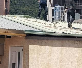 新竹琉璃鋼瓦施工, 新竹琉璃鋼瓦屋頂, 新竹鋼瓦浪板, 新竹鐵皮屋頂, 新竹浪板工程, 新竹屋頂浪板, 新竹琉璃瓦, 新竹琉璃鋼瓦, 新竹烤漆浪板